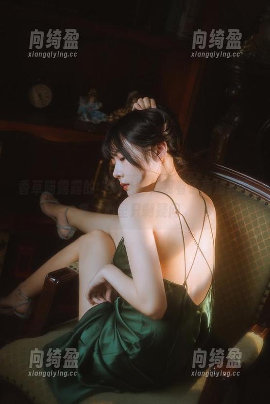 香草喵露露 香草喵露露的“妹妹”,我看了高清写真集,心里只剩疑问。