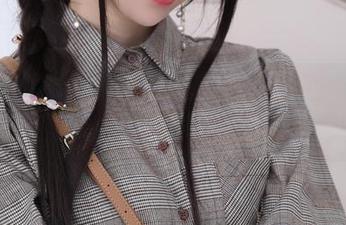 私拍:鹿野希和她的内衣,有点期待有点害羞。